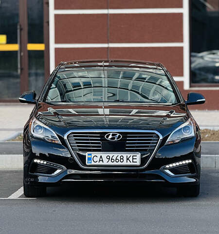 Черный Хендай Соната, объемом двигателя 2 л и пробегом 120 тыс. км за 17199 $, фото 2 на Automoto.ua