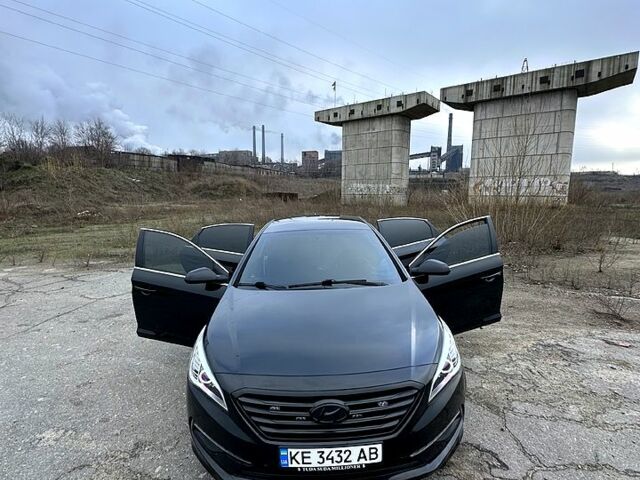 Черный Хендай Соната, объемом двигателя 2.4 л и пробегом 170 тыс. км за 10800 $, фото 9 на Automoto.ua
