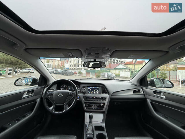 Черный Хендай Соната, объемом двигателя 2.36 л и пробегом 104 тыс. км за 11999 $, фото 14 на Automoto.ua
