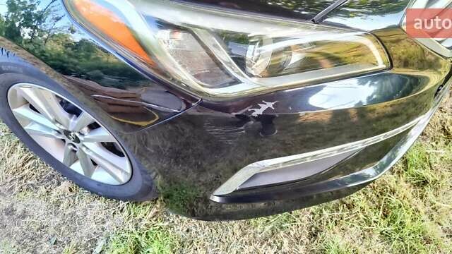 Черный Хендай Соната, объемом двигателя 2.36 л и пробегом 97 тыс. км за 10400 $, фото 7 на Automoto.ua