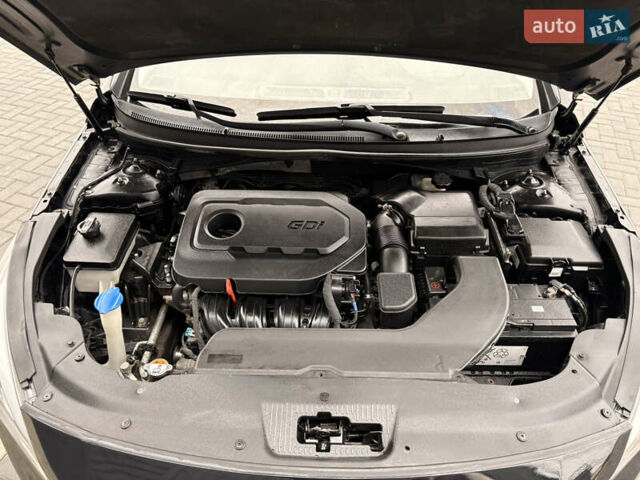 Черный Хендай Соната, объемом двигателя 2.36 л и пробегом 158 тыс. км за 9900 $, фото 14 на Automoto.ua