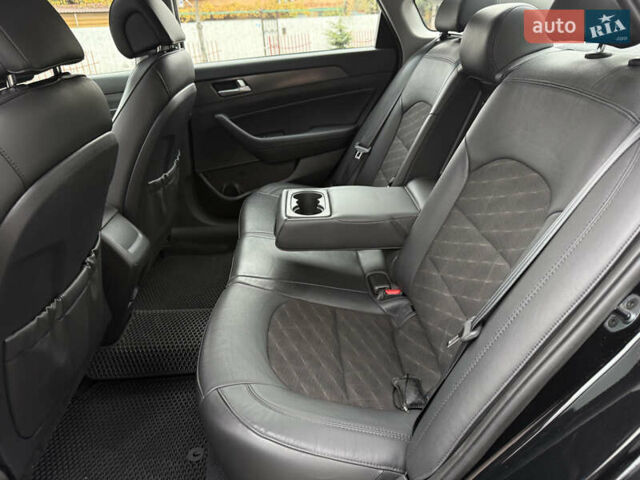 Черный Хендай Соната, объемом двигателя 2.36 л и пробегом 104 тыс. км за 11999 $, фото 23 на Automoto.ua