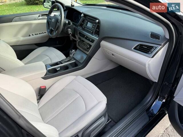 Хендай Соната 2016 в Киеве на Automoto.ua Черный Хендай Соната, объемом двигателя 2.36 л и пробегом 167 тыс. км за 10300 $, фото 26 на Automoto.ua