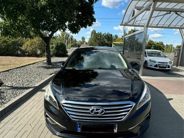 Чорний Хендай Соната, об'ємом двигуна 2.4 л та пробігом 159 тис. км за 10000 $, фото 2 на Automoto.ua