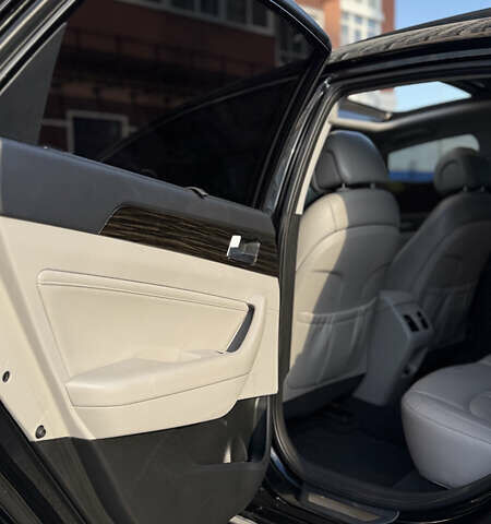 Черный Хендай Соната, объемом двигателя 2 л и пробегом 120 тыс. км за 17199 $, фото 21 на Automoto.ua