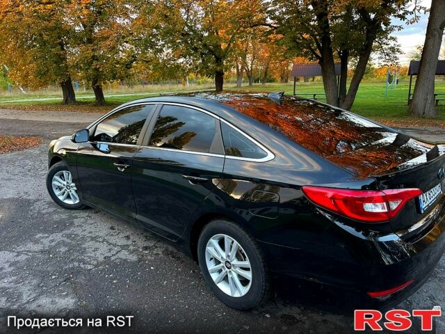 Черный Хендай Соната, объемом двигателя 2.4 л и пробегом 190 тыс. км за 8500 $, фото 3 на Automoto.ua