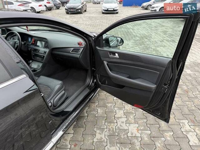 Черный Хендай Соната, объемом двигателя 2.36 л и пробегом 130 тыс. км за 10700 $, фото 28 на Automoto.ua