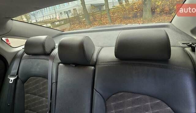 Чорний Хендай Соната, об'ємом двигуна 2.36 л та пробігом 159 тис. км за 12450 $, фото 27 на Automoto.ua