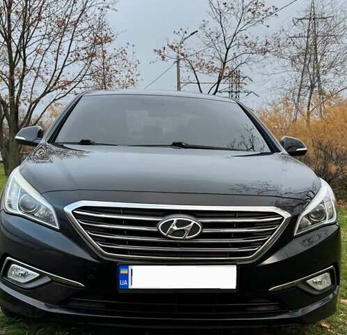 Чорний Хендай Соната, об'ємом двигуна 2 л та пробігом 210 тис. км за 12999 $, фото 15 на Automoto.ua