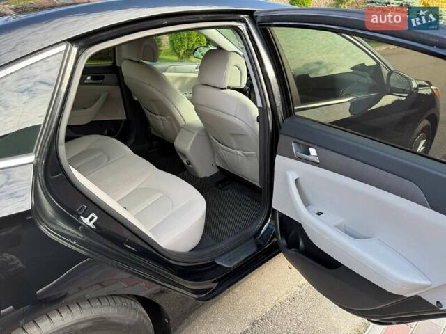 Хендай Соната 2016 в Киеве на Automoto.ua Черный Хендай Соната, объемом двигателя 2.36 л и пробегом 167 тыс. км за 10300 $, фото 27 на Automoto.ua