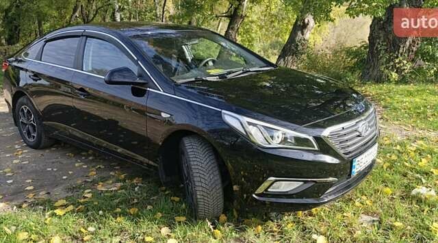 Хендай Соната 2016 в Тростянце на Automoto.ua Черный Хендай Соната, объемом двигателя 2 л и пробегом 220 тыс. км за 12000 $, фото 17 на Automoto.ua