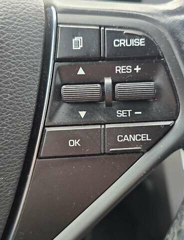 Чорний Хендай Соната, об'ємом двигуна 2.36 л та пробігом 159 тис. км за 12450 $, фото 40 на Automoto.ua