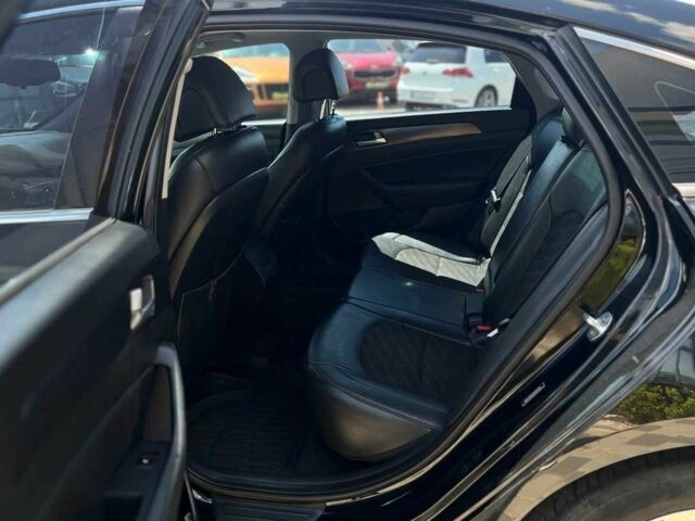 Чорний Хендай Соната, об'ємом двигуна 2.4 л та пробігом 151 тис. км за 10700 $, фото 12 на Automoto.ua