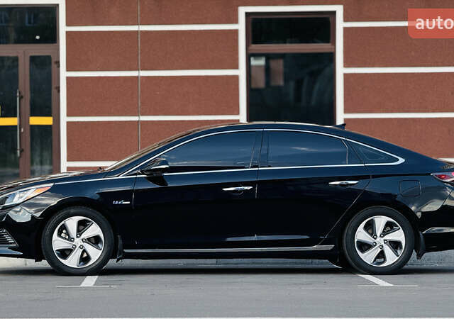 Черный Хендай Соната, объемом двигателя 2 л и пробегом 120 тыс. км за 17199 $, фото 7 на Automoto.ua