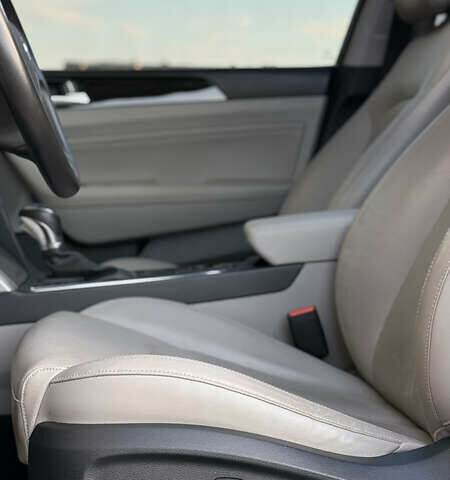 Черный Хендай Соната, объемом двигателя 2 л и пробегом 120 тыс. км за 17199 $, фото 28 на Automoto.ua