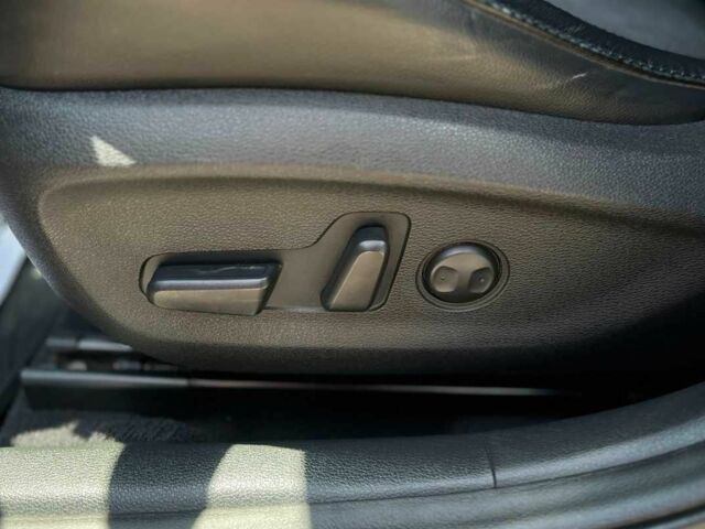 Чорний Хендай Соната, об'ємом двигуна 2.4 л та пробігом 151 тис. км за 10700 $, фото 15 на Automoto.ua