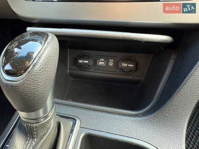 Хендай Соната 2016 в Киеве на Automoto.ua Черный Хендай Соната, объемом двигателя 2.36 л и пробегом 167 тыс. км за 10300 $, фото 29 на Automoto.ua