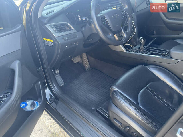 Черный Хендай Соната, объемом двигателя 2 л и пробегом 216 тыс. км за 15555 $, фото 15 на Automoto.ua