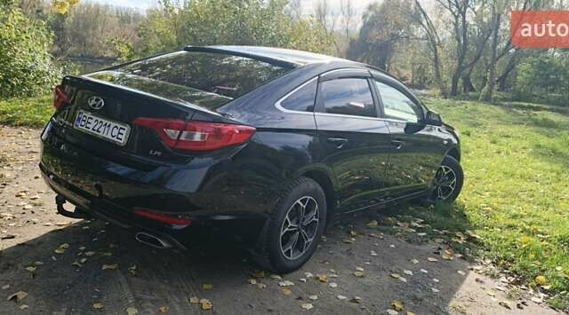 Хендай Соната 2016 в Тростянце на Automoto.ua Черный Хендай Соната, объемом двигателя 2 л и пробегом 220 тыс. км за 12000 $, фото 18 на Automoto.ua