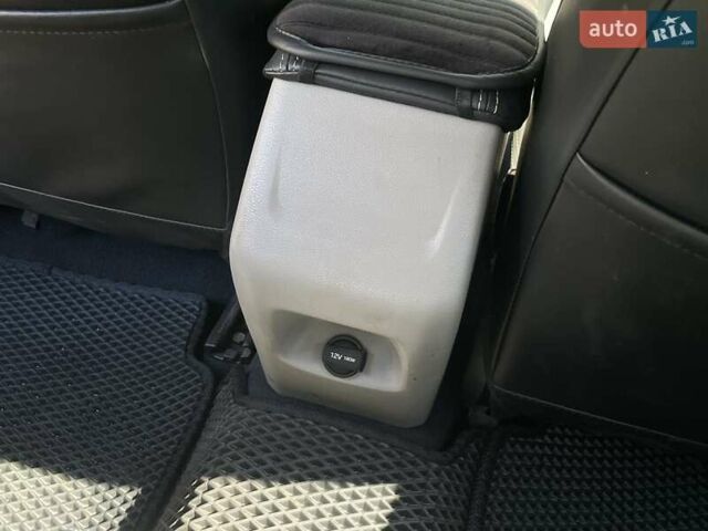 Черный Хендай Соната, объемом двигателя 2.4 л и пробегом 169 тыс. км за 10900 $, фото 20 на Automoto.ua