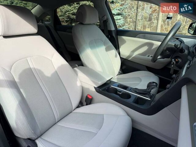 Хендай Соната 2016 в Киеве на Automoto.ua Черный Хендай Соната, объемом двигателя 2.36 л и пробегом 167 тыс. км за 10300 $, фото 24 на Automoto.ua