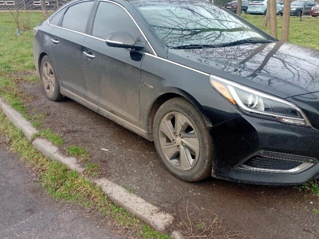 Черный Хендай Соната, объемом двигателя 2 л и пробегом 290 тыс. км за 9000 $, фото 3 на Automoto.ua