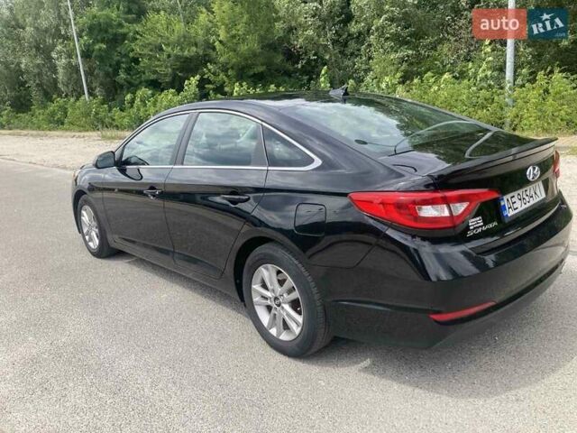 Черный Хендай Соната, объемом двигателя 2.36 л и пробегом 117 тыс. км за 11200 $, фото 4 на Automoto.ua