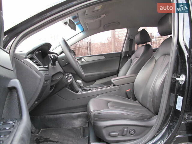 Чорний Хендай Соната, об'ємом двигуна 2 л та пробігом 370 тис. км за 13300 $, фото 19 на Automoto.ua