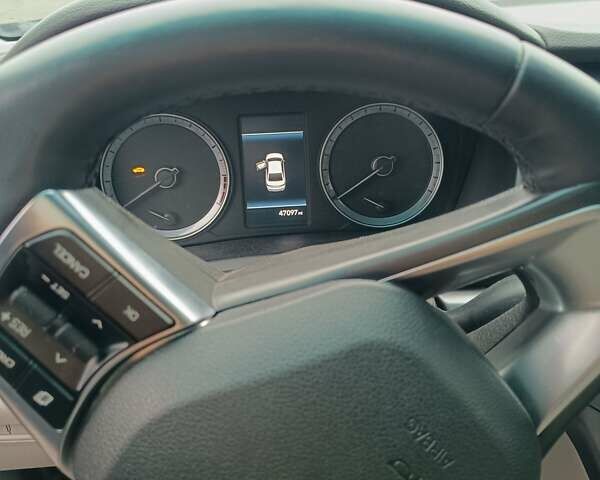 Черный Хендай Соната, объемом двигателя 2.36 л и пробегом 70 тыс. км за 11700 $, фото 1 на Automoto.ua