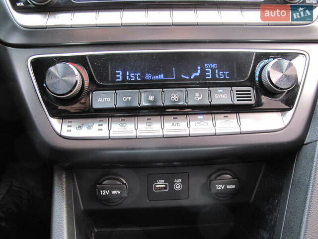 Чорний Хендай Соната, об'ємом двигуна 2 л та пробігом 370 тис. км за 13300 $, фото 73 на Automoto.ua
