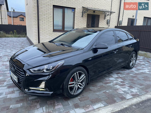 Чорний Хендай Соната, об'ємом двигуна 2 л та пробігом 240 тис. км за 14500 $, фото 5 на Automoto.ua