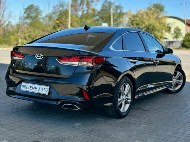 Черный Хендай Соната, объемом двигателя 2.4 л и пробегом 173 тыс. км за 11799 $, фото 4 на Automoto.ua