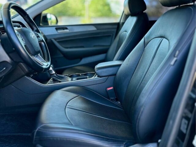 Черный Хендай Соната, объемом двигателя 2.4 л и пробегом 173 тыс. км за 11799 $, фото 11 на Automoto.ua