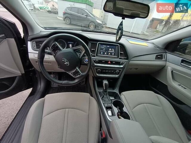 Черный Хендай Соната, объемом двигателя 2.36 л и пробегом 70 тыс. км за 11700 $, фото 7 на Automoto.ua