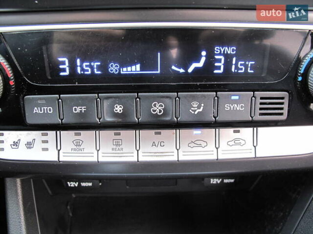Чорний Хендай Соната, об'ємом двигуна 2 л та пробігом 370 тис. км за 13300 $, фото 71 на Automoto.ua