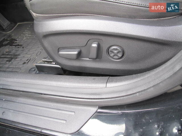 Чорний Хендай Соната, об'ємом двигуна 2 л та пробігом 370 тис. км за 13300 $, фото 23 на Automoto.ua