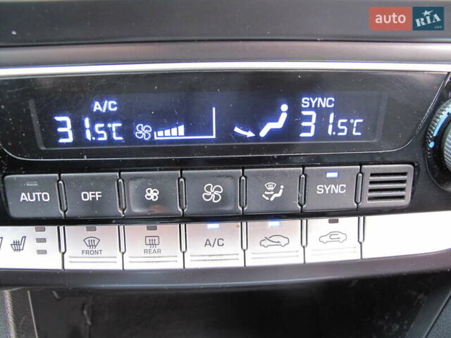 Чорний Хендай Соната, об'ємом двигуна 2 л та пробігом 370 тис. км за 13300 $, фото 72 на Automoto.ua