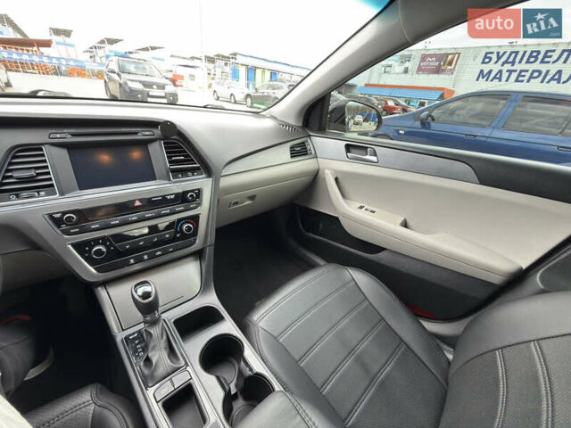 Хендай Соната 2017 в Борисполе на Automoto.ua Черный Хендай Соната, объемом двигателя 2.36 л и пробегом 72 тыс. км за 12650 $, фото 9 на Automoto.ua