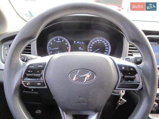 Чорний Хендай Соната, об'ємом двигуна 2 л та пробігом 370 тис. км за 13300 $, фото 55 на Automoto.ua