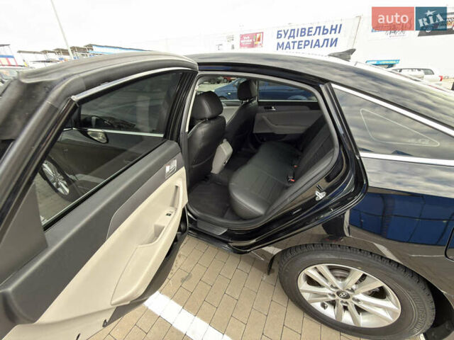 Хендай Соната 2017 в Борисполе на Automoto.ua Черный Хендай Соната, объемом двигателя 2.36 л и пробегом 72 тыс. км за 12650 $, фото 10 на Automoto.ua