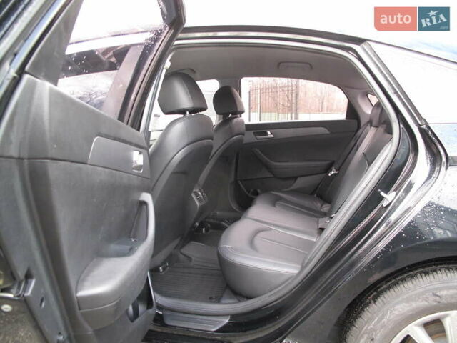 Чорний Хендай Соната, об'ємом двигуна 2 л та пробігом 370 тис. км за 13300 $, фото 25 на Automoto.ua