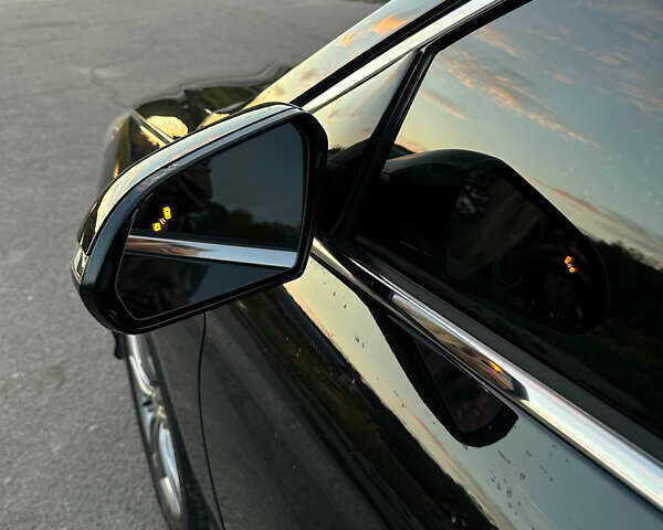 Чорний Хендай Соната, об'ємом двигуна 2.36 л та пробігом 153 тис. км за 14000 $, фото 16 на Automoto.ua