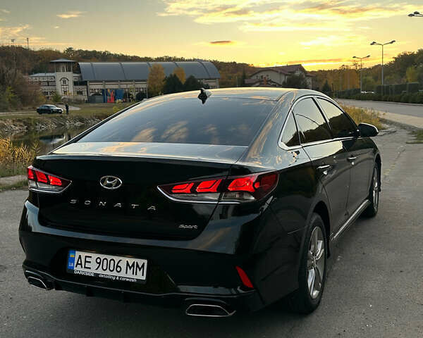 Чорний Хендай Соната, об'ємом двигуна 2.36 л та пробігом 153 тис. км за 14000 $, фото 6 на Automoto.ua