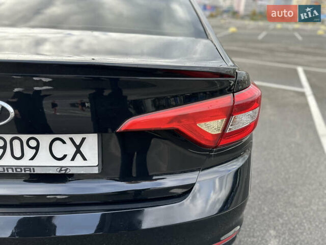 Черный Хендай Соната, объемом двигателя 2.36 л и пробегом 132 тыс. км за 12500 $, фото 13 на Automoto.ua