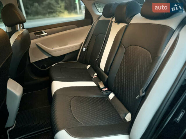 Черный Хендай Соната, объемом двигателя 2.36 л и пробегом 81 тыс. км за 12500 $, фото 17 на Automoto.ua