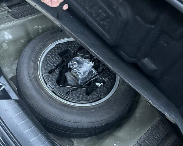 Чорний Хендай Соната, об'ємом двигуна 2 л та пробігом 240 тис. км за 14500 $, фото 13 на Automoto.ua