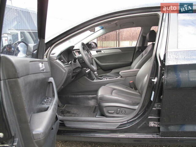 Чорний Хендай Соната, об'ємом двигуна 2 л та пробігом 370 тис. км за 13300 $, фото 15 на Automoto.ua