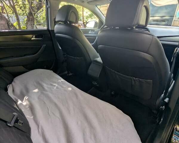 Чорний Хендай Соната, об'ємом двигуна 2.36 л та пробігом 162 тис. км за 13000 $, фото 1 на Automoto.ua