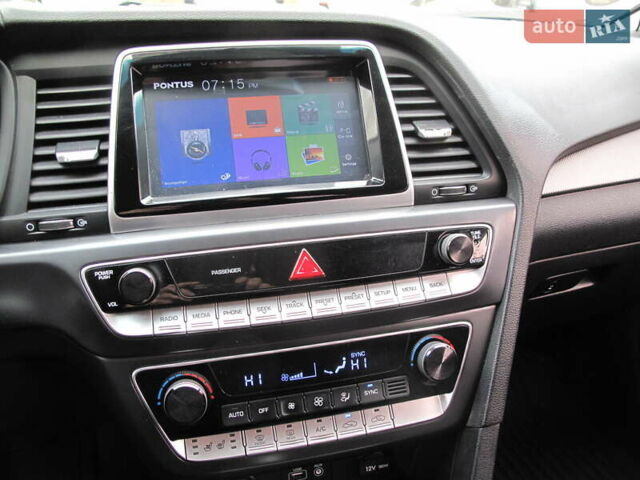 Чорний Хендай Соната, об'ємом двигуна 2 л та пробігом 370 тис. км за 13300 $, фото 84 на Automoto.ua