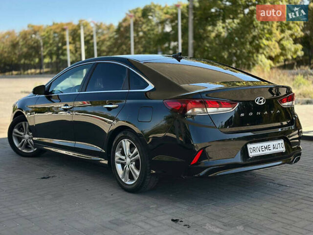 Чорний Хендай Соната, об'ємом двигуна 2.4 л та пробігом 173 тис. км за 11899 $, фото 6 на Automoto.ua